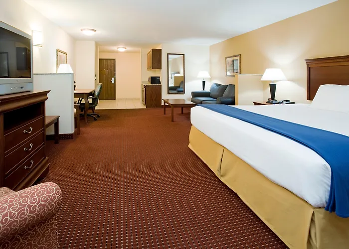 Boutique hotel only: Holiday Inn Express Airport East By Ihg