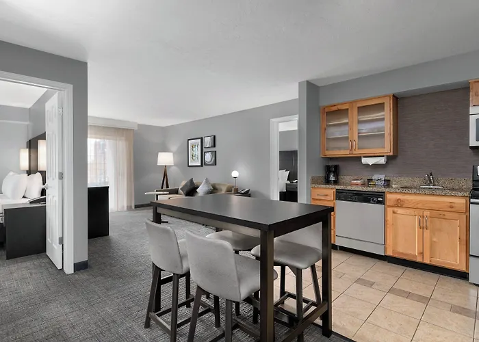 Hotel with Tennis: Residence Inn By Marriott Salt Lake City Downtown