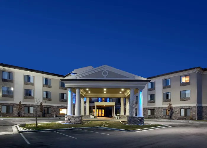 Boutique hotel only: Holiday Inn Express Airport East By Ihg